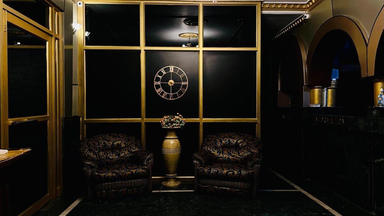 Hotel International Srinagar Zewnętrze zdjęcie