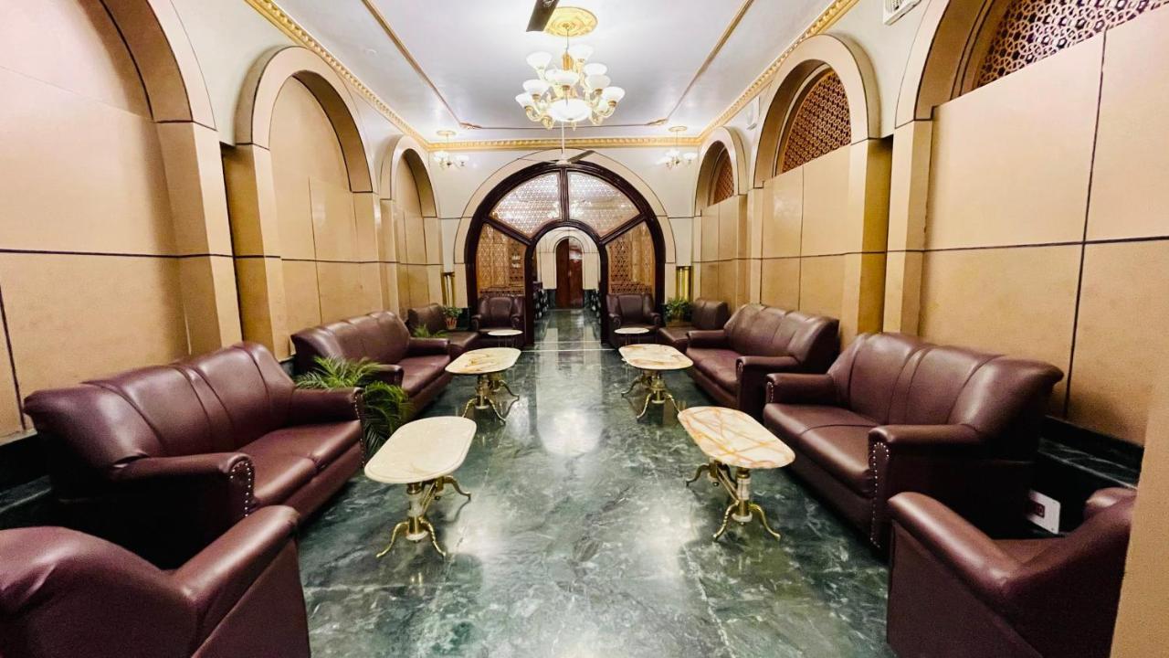 Hotel International Srinagar Zewnętrze zdjęcie