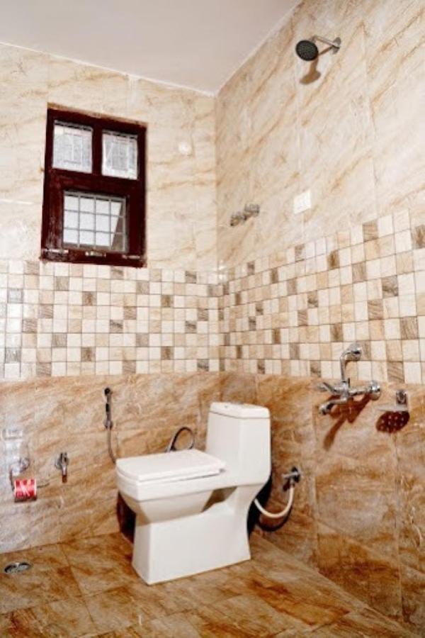 Hotel International Srinagar Zewnętrze zdjęcie