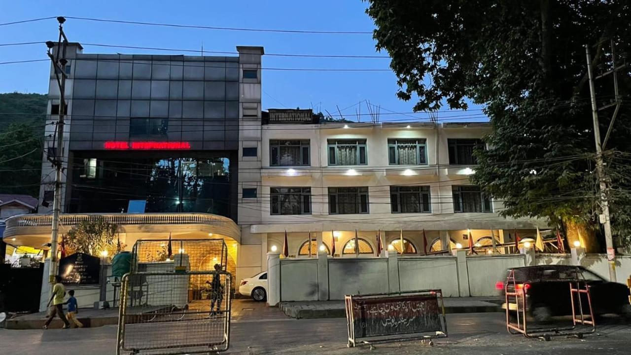 Hotel International Srinagar Zewnętrze zdjęcie